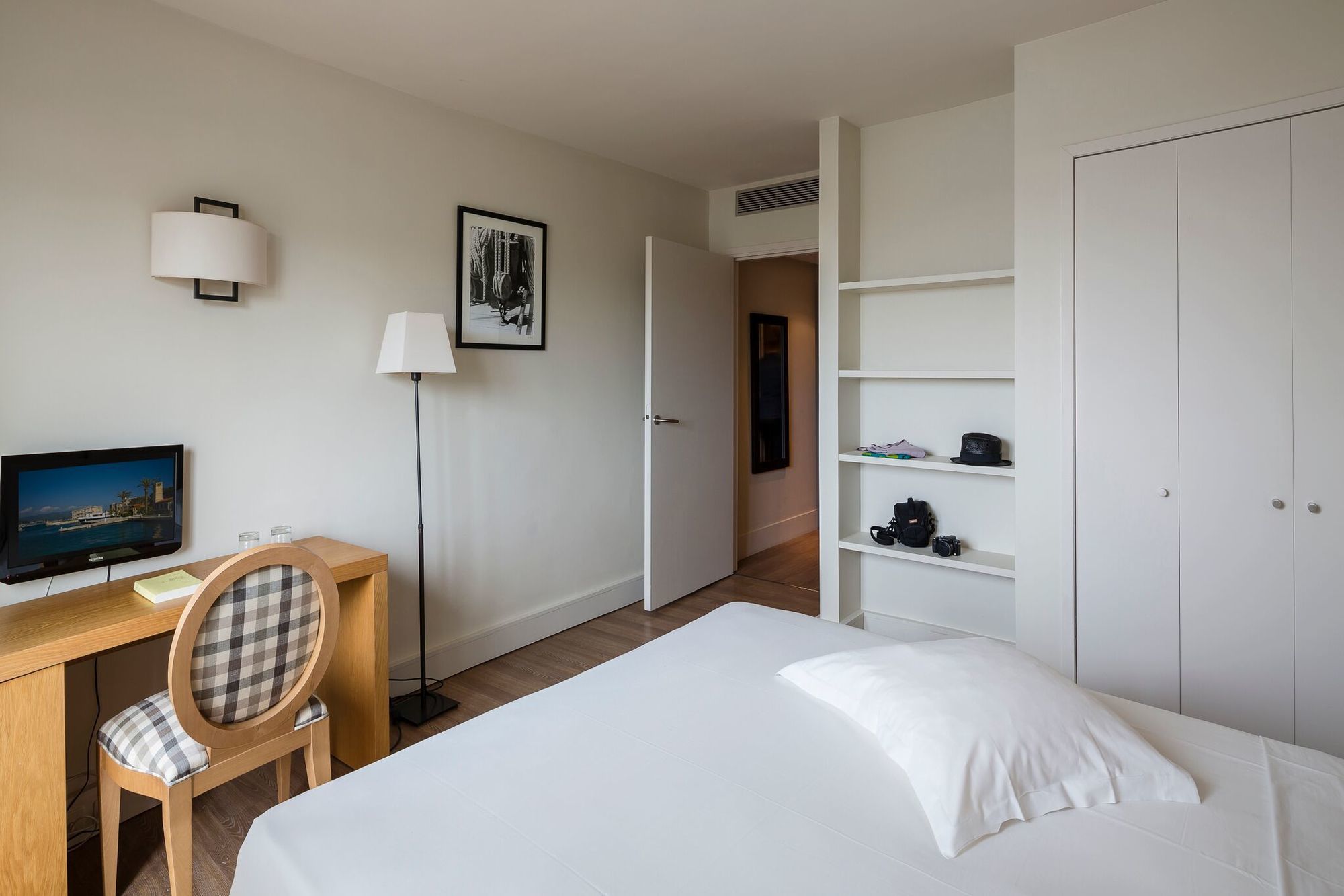 Hotel Delos - Ile De Bendor Bandol Room photo
