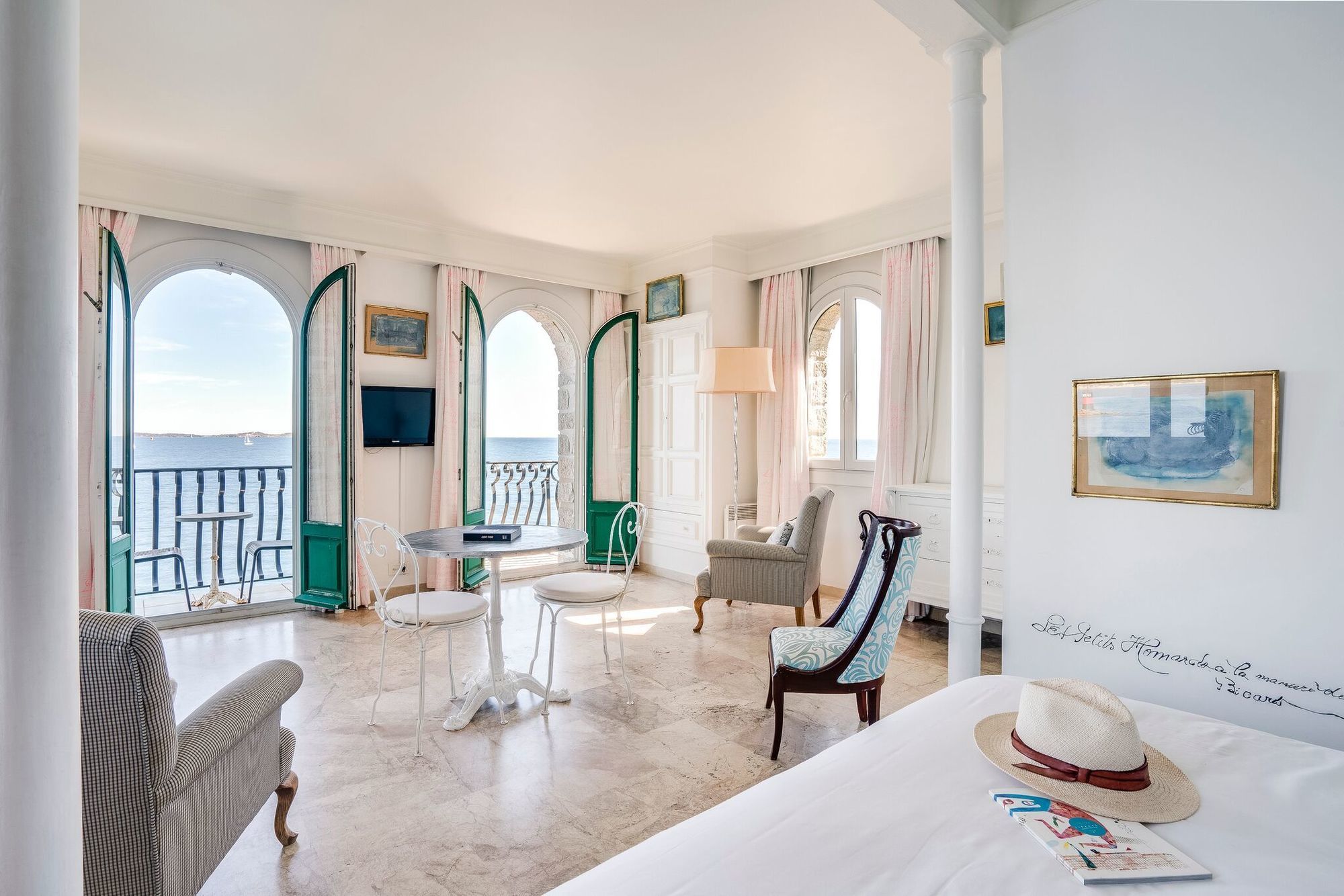 Hotel Delos - Ile De Bendor Bandol Room photo