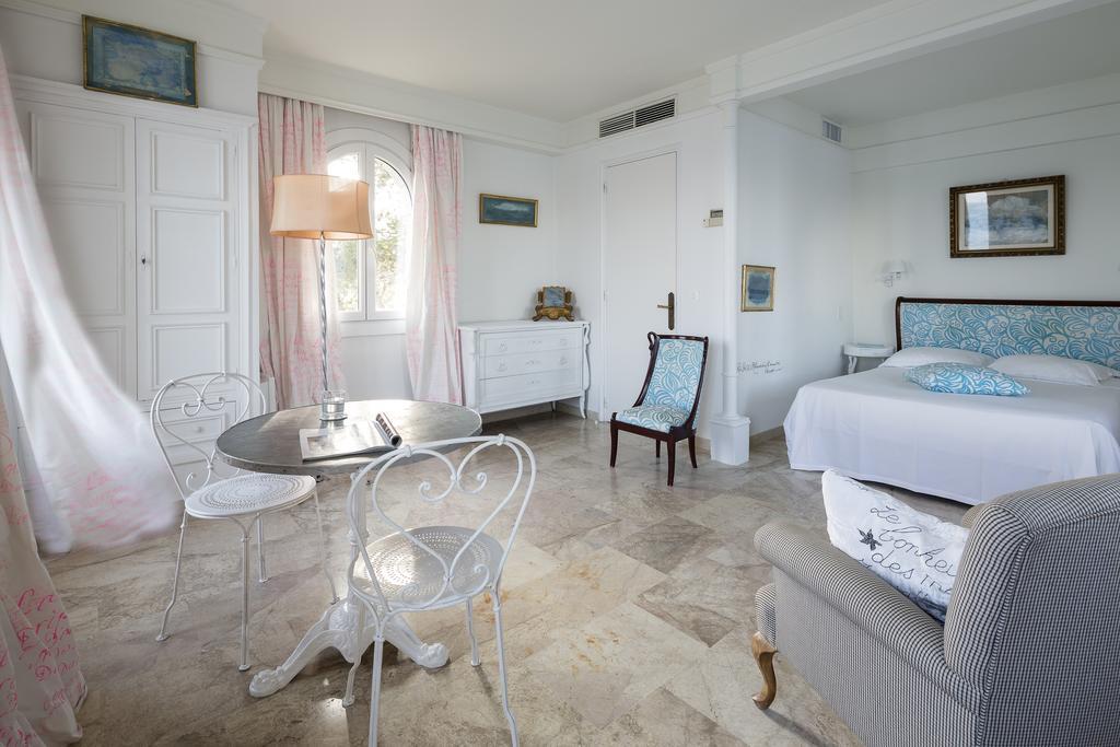 Hotel Delos - Ile De Bendor Bandol Exterior photo